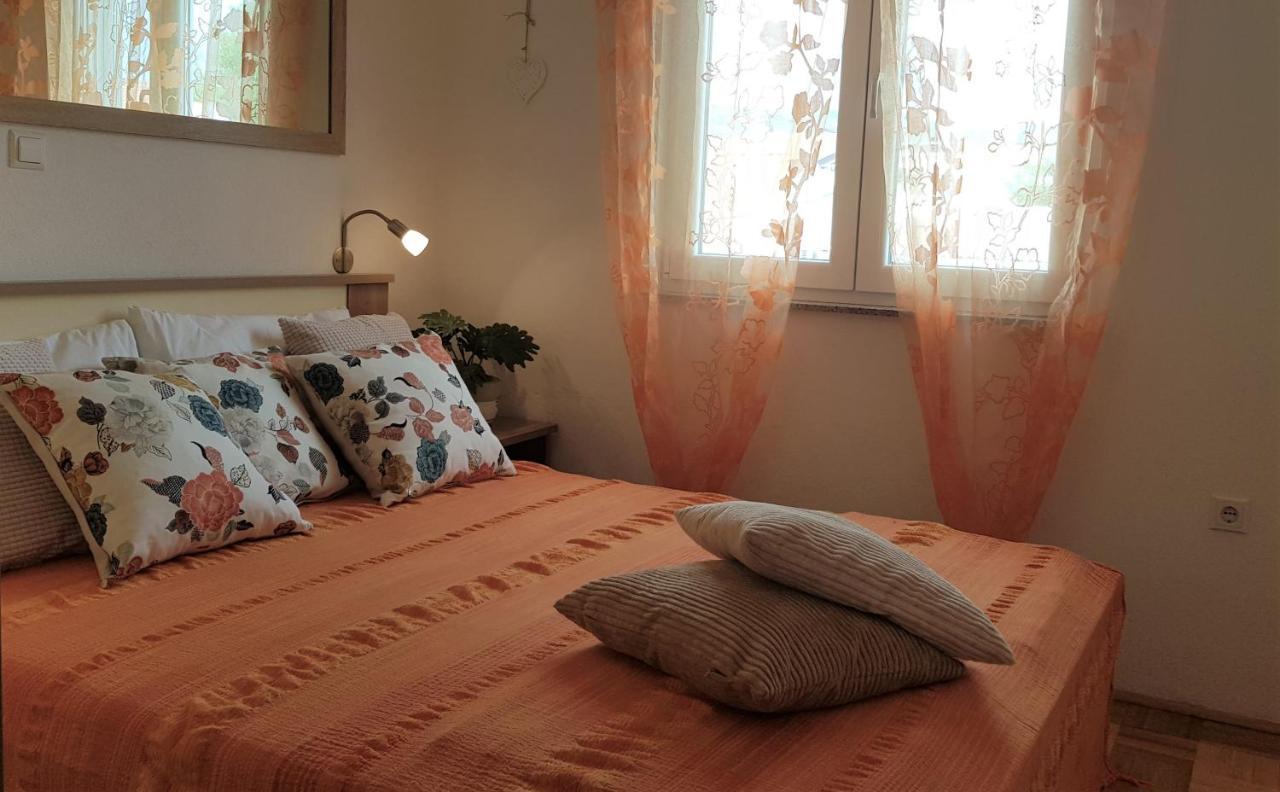 Apartmani Villa Lilliana Tribalj Exterior foto