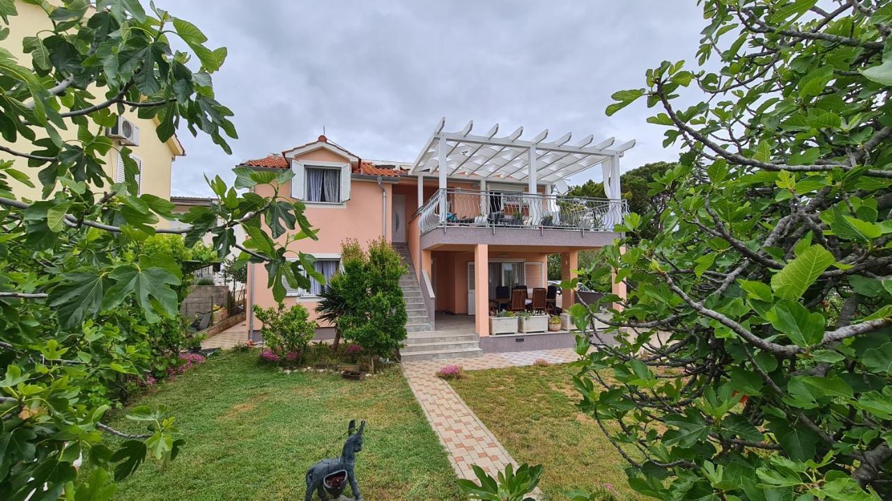 Apartmani Villa Lilliana Tribalj Exterior foto