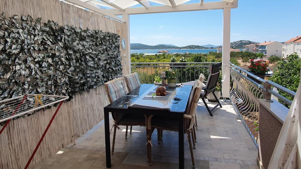 Apartmani Villa Lilliana Tribalj Exterior foto